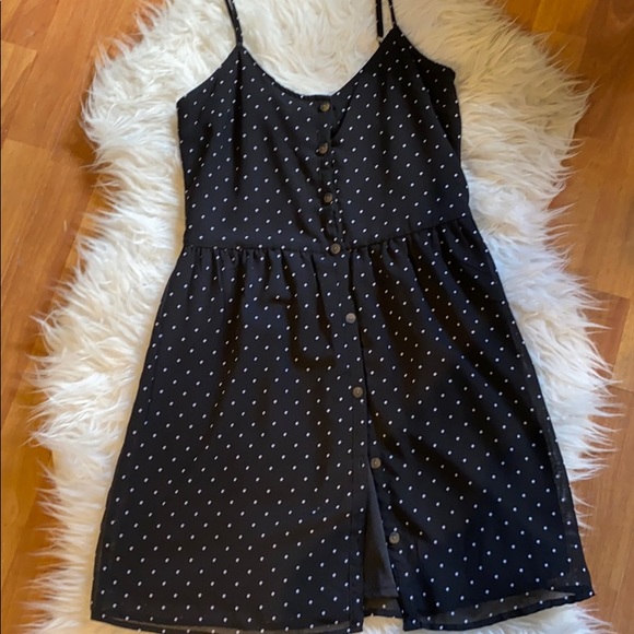 Volcom - Picture 1 of 2